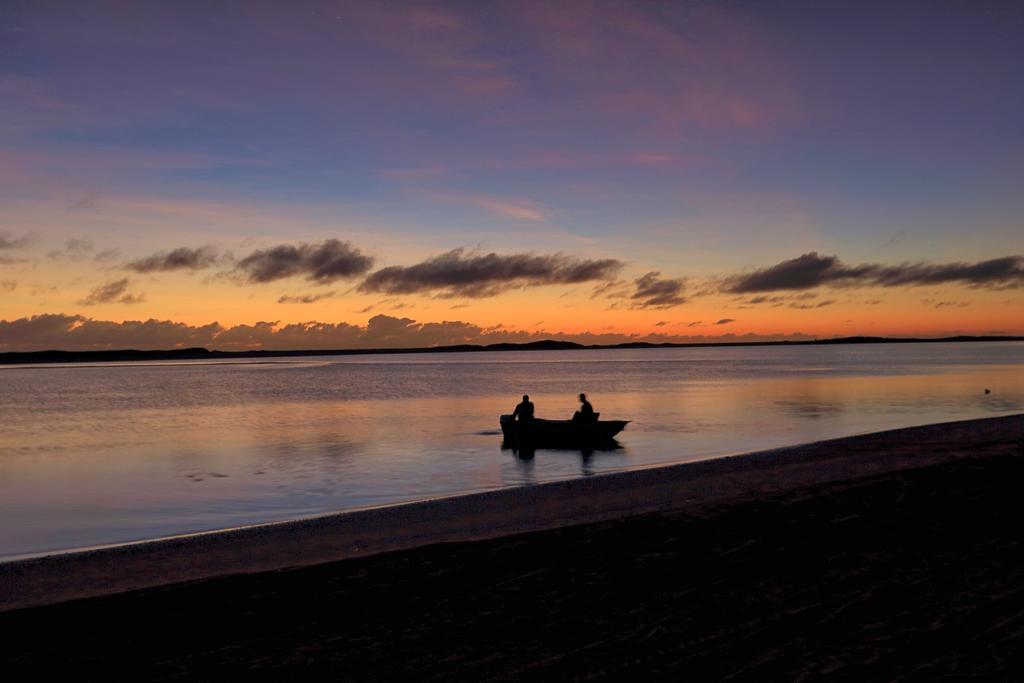 Alva Beach Tourist Park Buitenkant foto